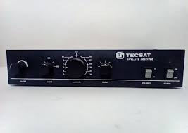 Receptor Para Antena Parabólica Tecsat Satelite Receiver - Ligando sem  Demais Testes - No Estado