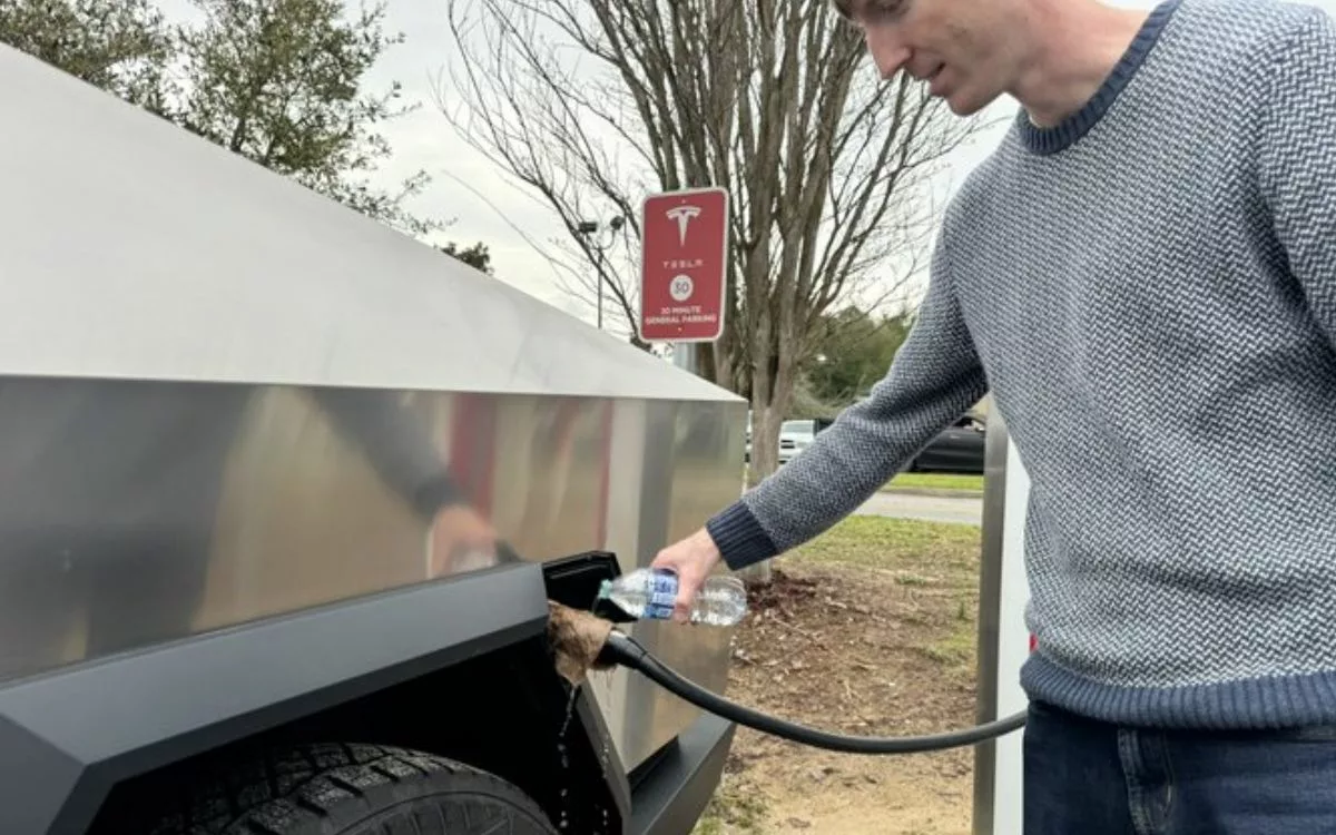 Truque com toalha em veículos elétricos da Tesla (Foto: Reprodução)